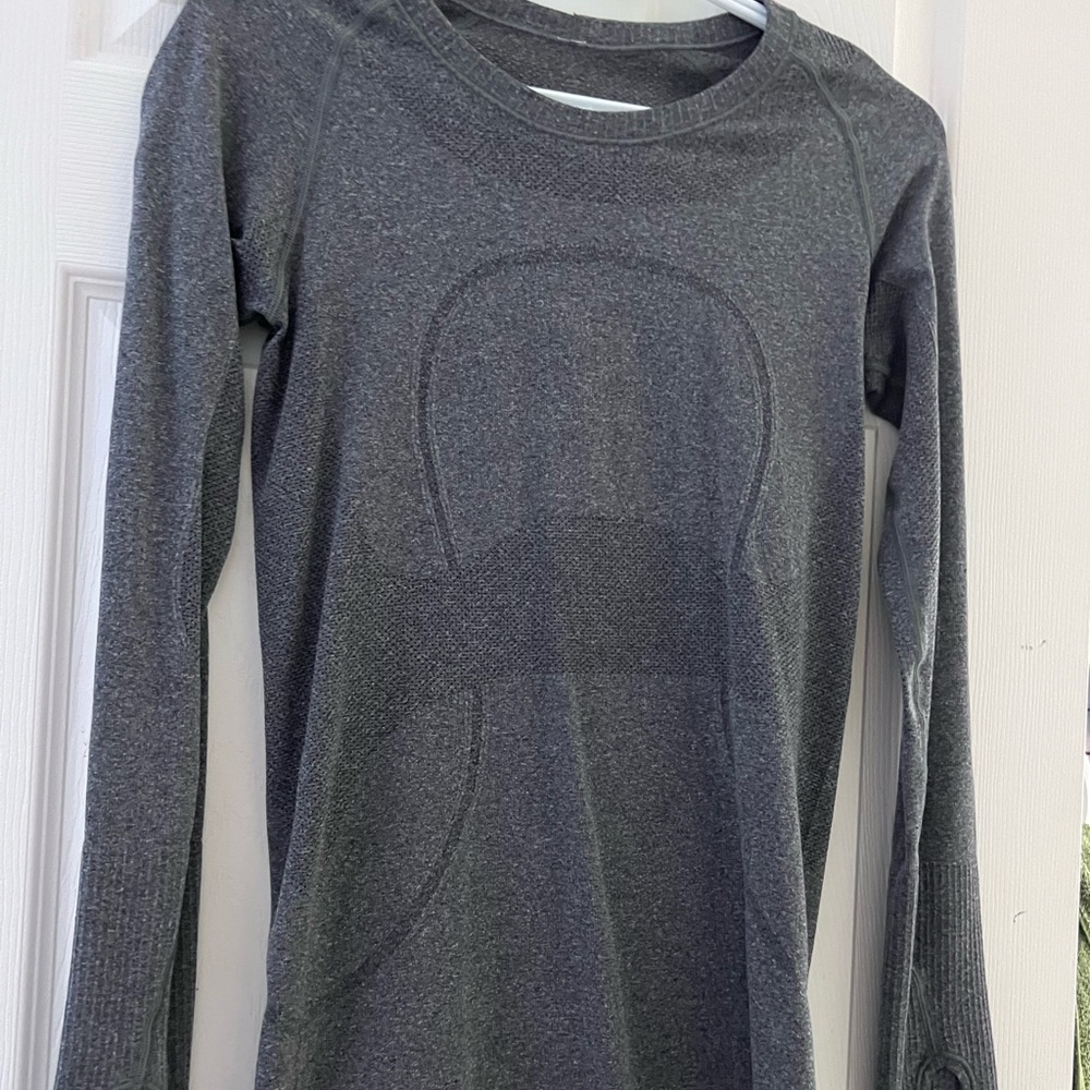 Lulu lemon align tank size 6- $40 lulu long sleeve size 4- $20